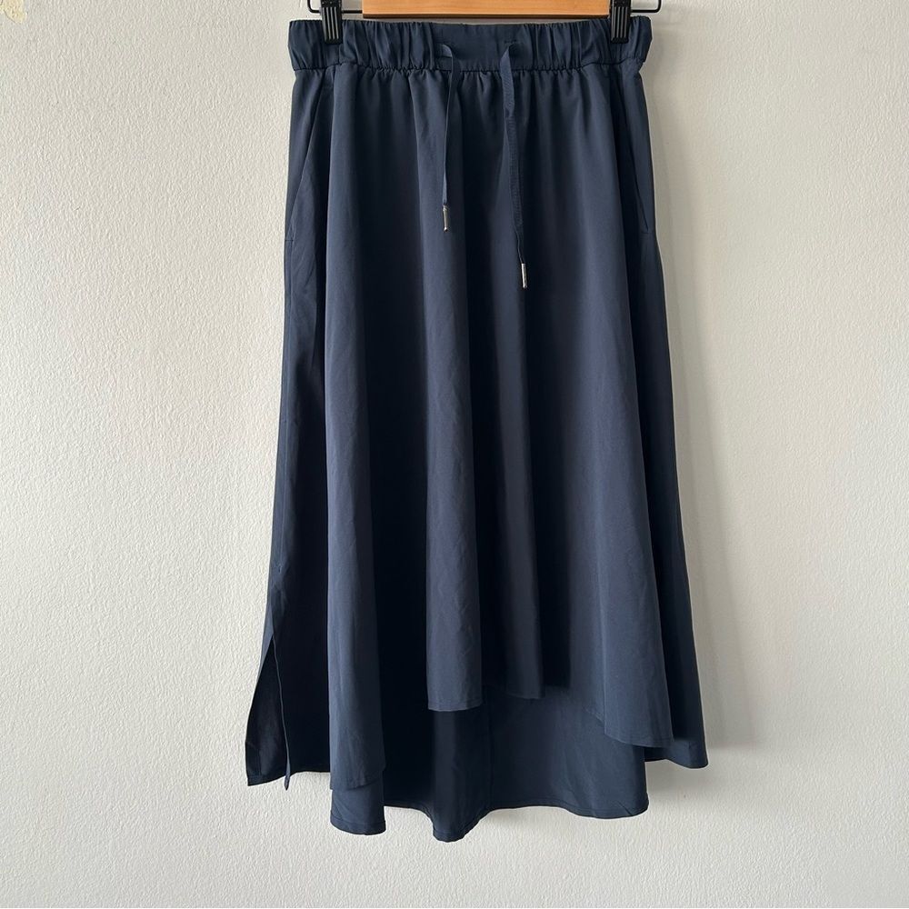 Lululemon Time to Flounce Skirt in navy blue - Picture 2 of 9